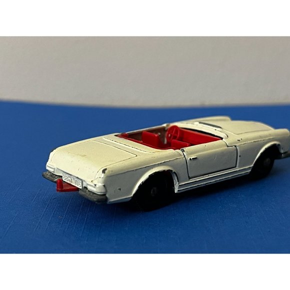 Vintage Matchbox Series No 27 Mercedes 230 SL  made in England white - Picture 3 of 9